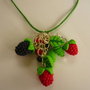 colier fructe de padure