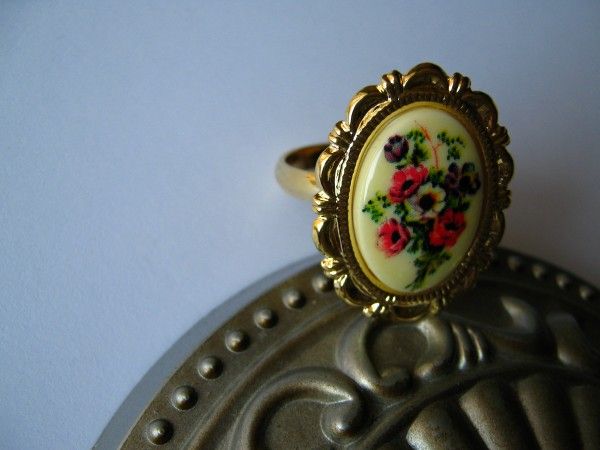 floral ring...