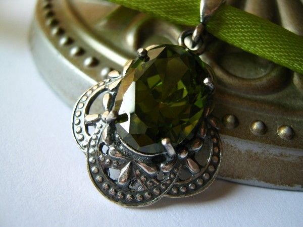 925 sterling silver pendant...go green!