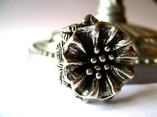 925 sterling silver floral ring...