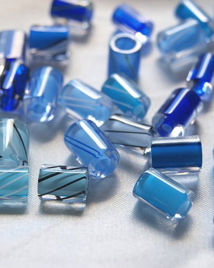 Margele sticla aprox 7x10mm (1)