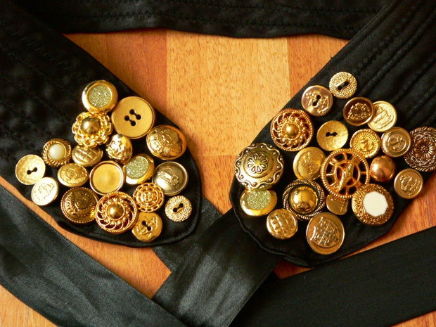 " Million Sparkling buttons"