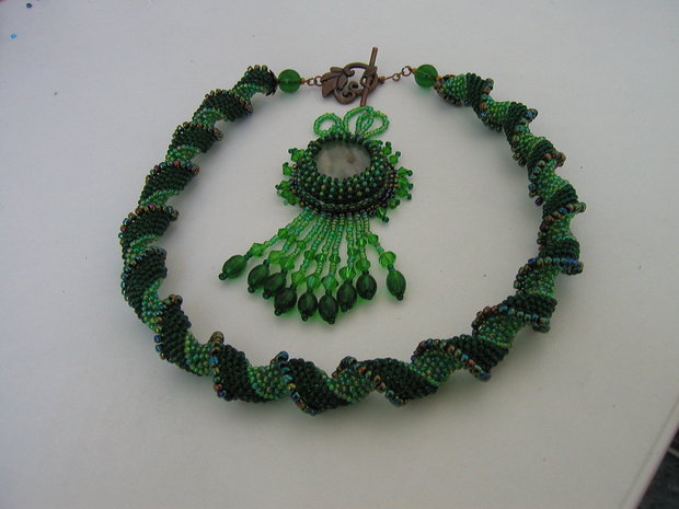 ”Dragonul Verde”Colier-vandut