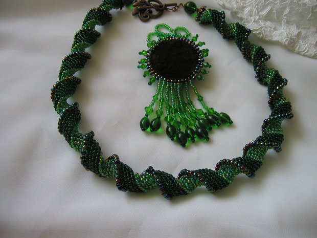 ”Dragonul Verde”Colier-vandut