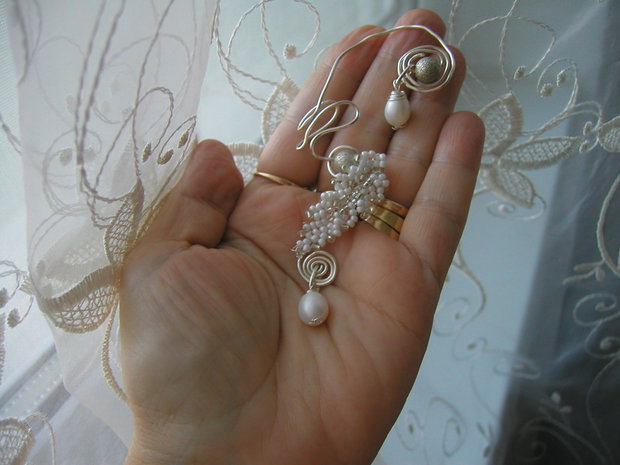 ear cuff