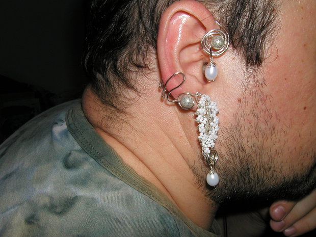 ear cuff