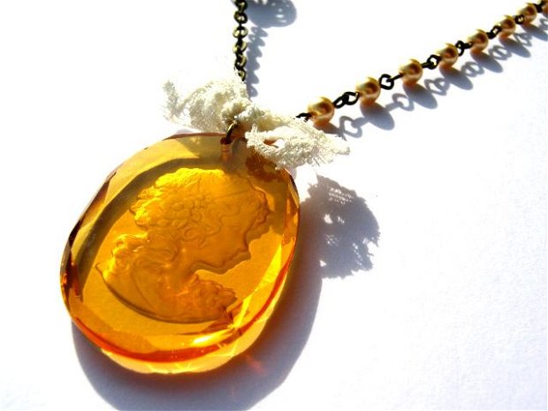 CARVED CRYSTAL AUTUMNAL CAMEO...