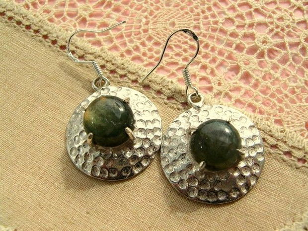 925 STERLING SILVER &#039;&#039;HAMMERED LABRADORITE&#039;&#039;