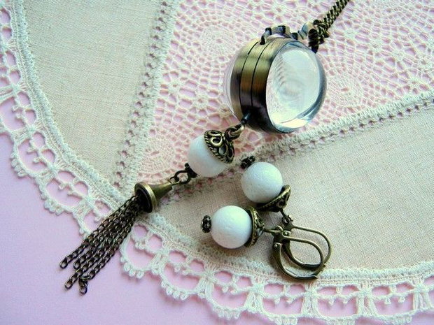 'VINTAGE CRYSTAL DELIGHT' set
