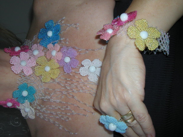 set cu flori pt. o printesa-Colier+bratara+inel-UNICAT