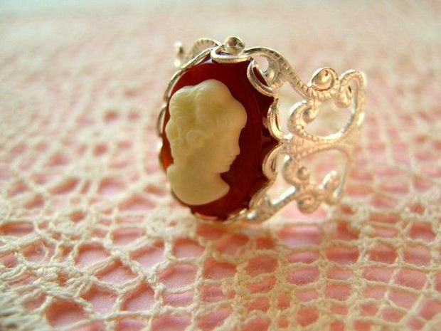 VINTAGE CARNELIAN RING...