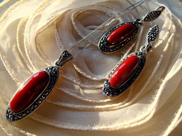 925 sterling silver &#039;&#039;ROYAL RED&#039;&#039;