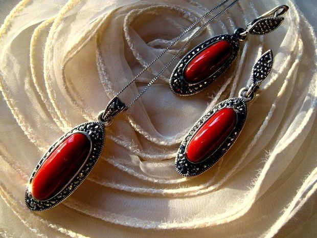 925 sterling silver &#039;&#039;ROYAL RED&#039;&#039;