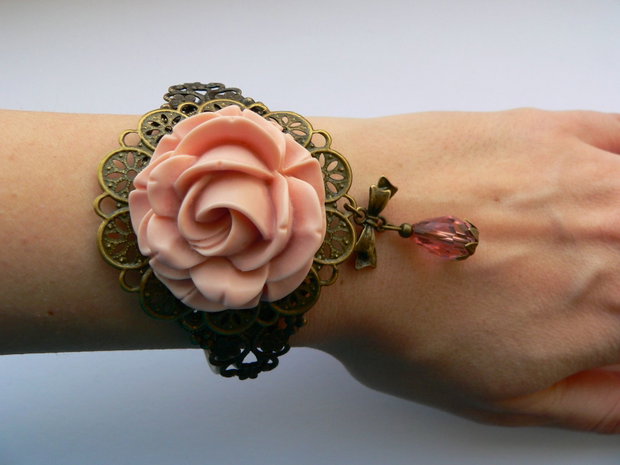 "I' m a rose queen"