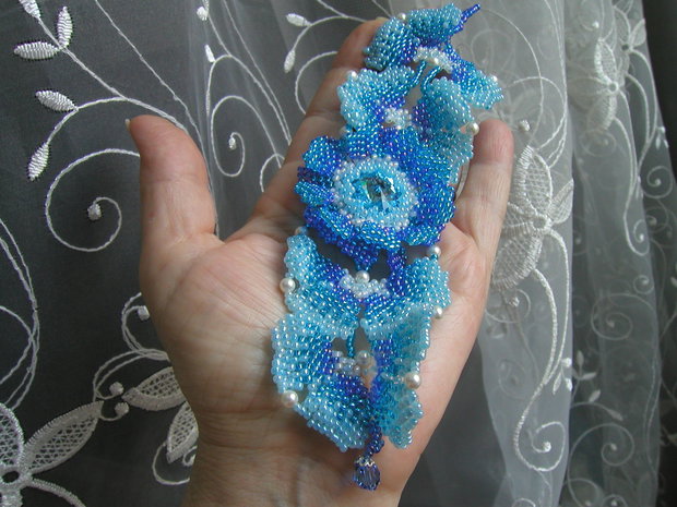 Bratara-FLUTURE- UNIKAT cu rivoli Swarovski-transport inclus