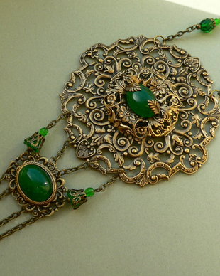"Green victorian glamour"