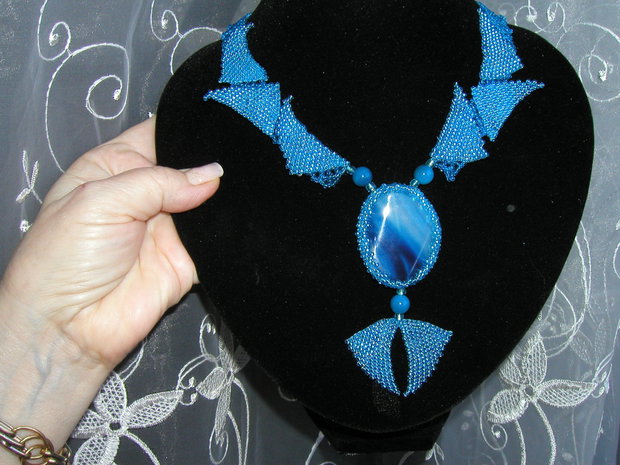 COLIER handmade cu agate albastre REZERVAT PT.ADINA