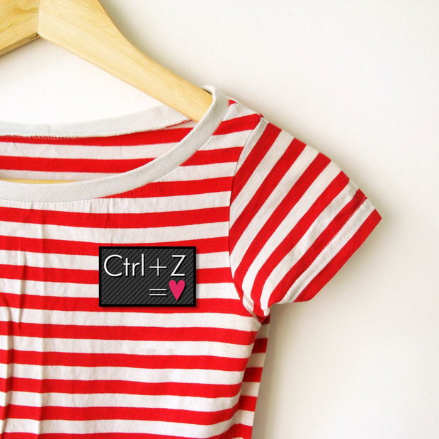 Insigna Ctrl+Z=♥