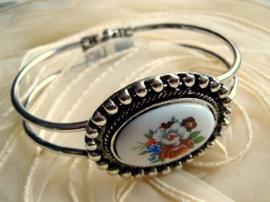 PORCELAIN TREASURE