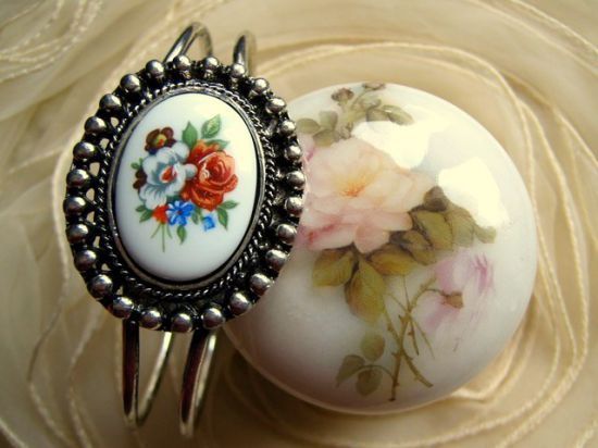 PORCELAIN TREASURE