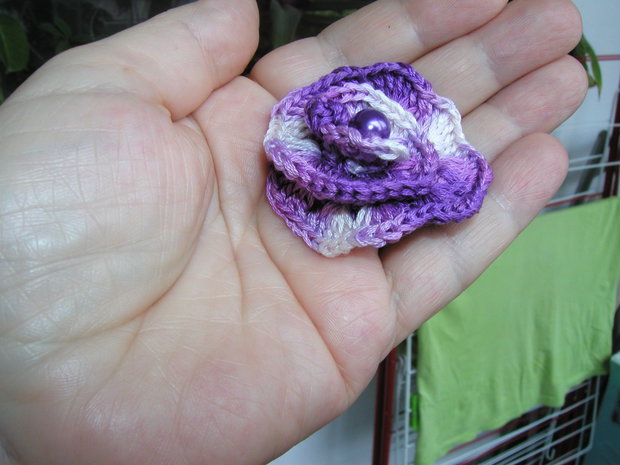 Brosa -floare pt.Camelia