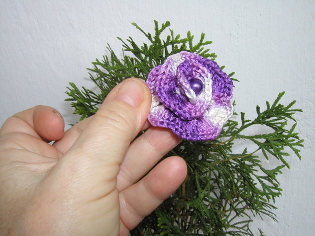 Brosa -floare pt.Camelia