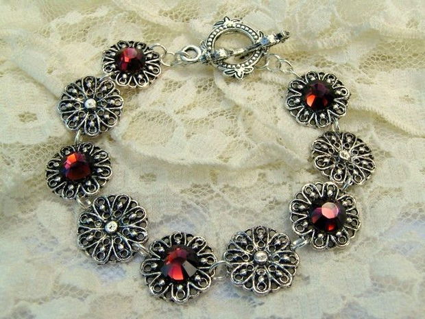 ANTIQUE SWAROVSKI BRACELET