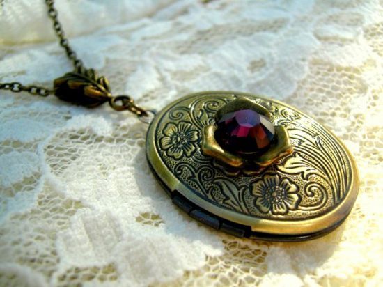 SWAROVSKI LOCKET