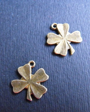 PANDANTIV BRONZ  TRIFOI - 17 X 15 MM