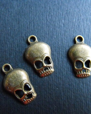 PANDANTIV BRONZ  - 18 X 10 MM