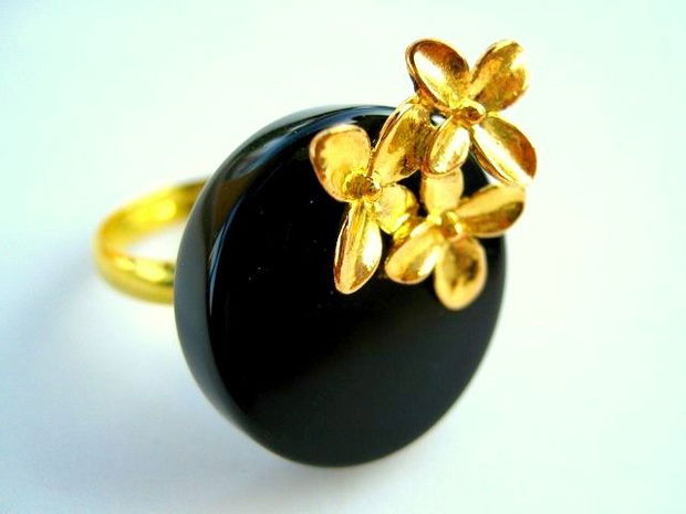 GOLDEN ONYX