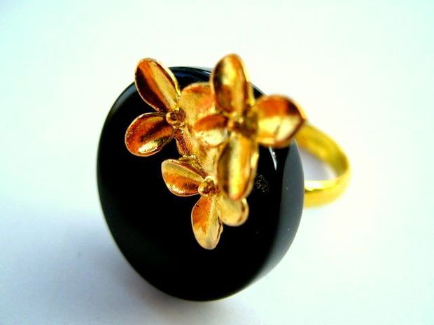 GOLDEN ONYX