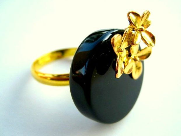 GOLDEN ONYX