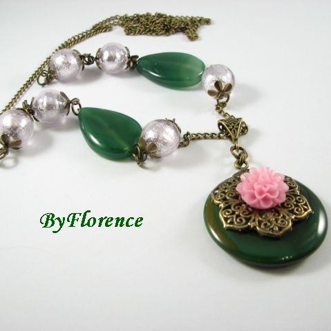 Verde crud, mugur alb si roz si pur # F0370