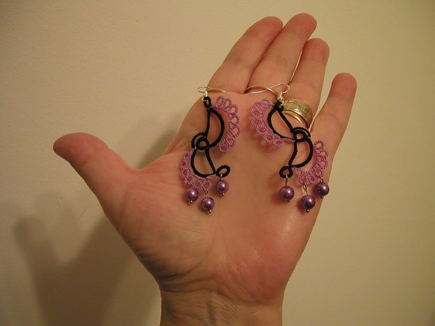 Cercei tehnica tatting