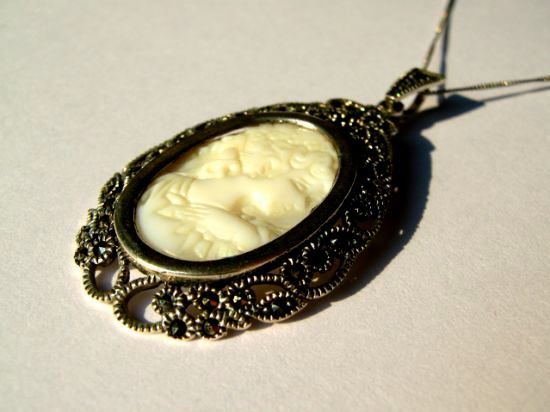 925 STERLING SILVER CAMEO  rezervat momentan!