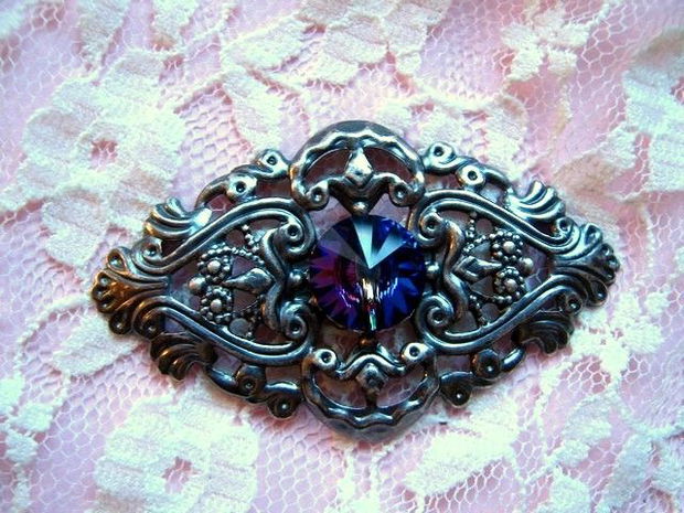 SWAROVSKI LACE BROOCH