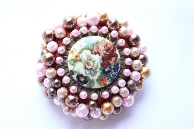 PEARLS WHIT FLOWERS