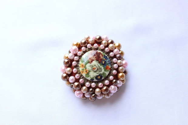 PEARLS WHIT FLOWERS