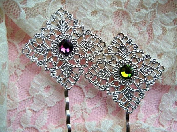 SWAROVSKI HAIR PINS 2