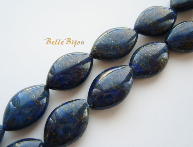 Lapis lazuli calitatea A oval alungit aprox 15x10 mm