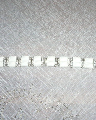 BRATARA- CORAL ALB-VANDUTA