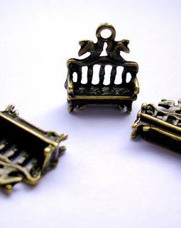 Charm banca, bronz antichizat, 14*14mm