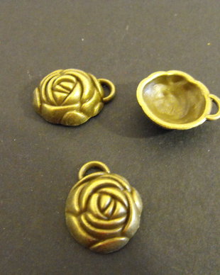 PANDANTIV  BRONZ TRANDAFIR - 21 X 16 X 6 MM