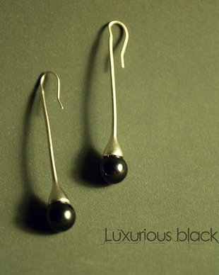 "Luxurious black"