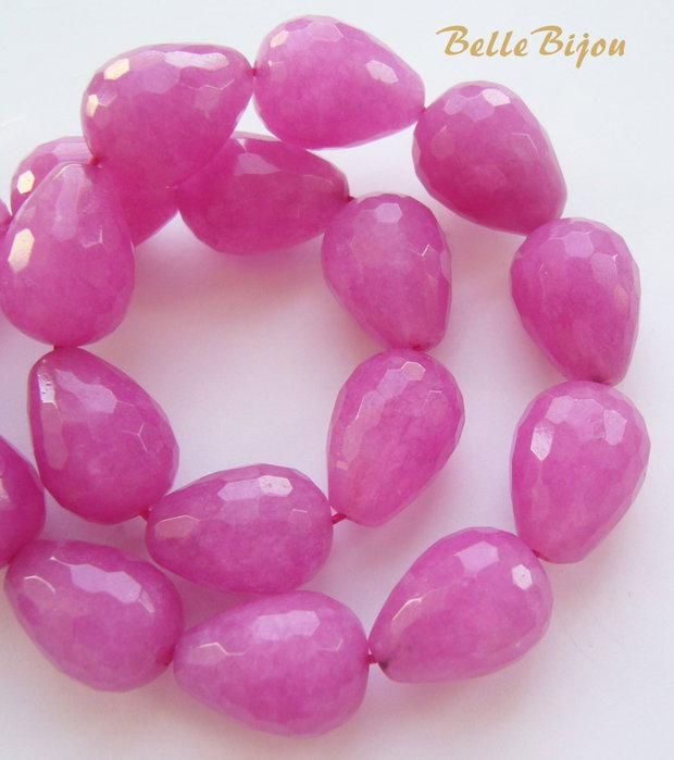 Jad fucsia picaturi fatetate 16.5x12 mm