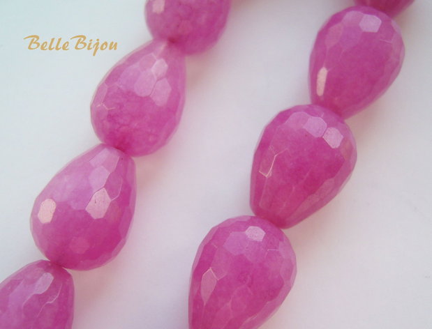 Jad fucsia picaturi fatetate 16.5x12 mm