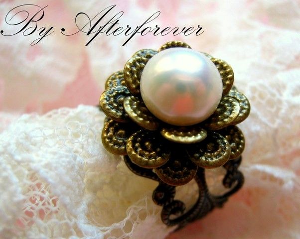 PEARLY ANTIQUE