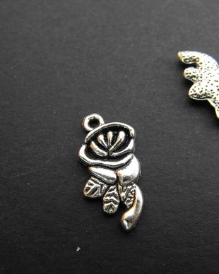 PANDANTIV - CHARM FLOARE - 21 X 10 MM