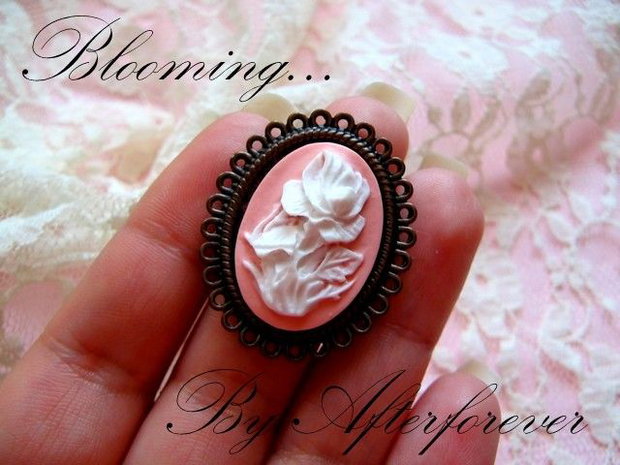 BLOOMING